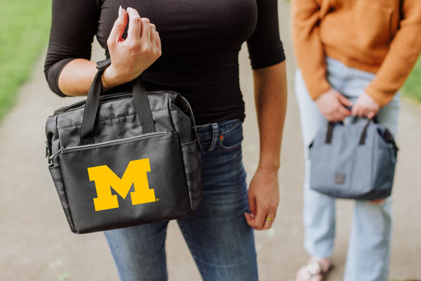 Picnic Time NCAA Michigan Wolverines Turismo Backpack Cooler - Insulated Soft Cooler Bag With Bottle Holder
