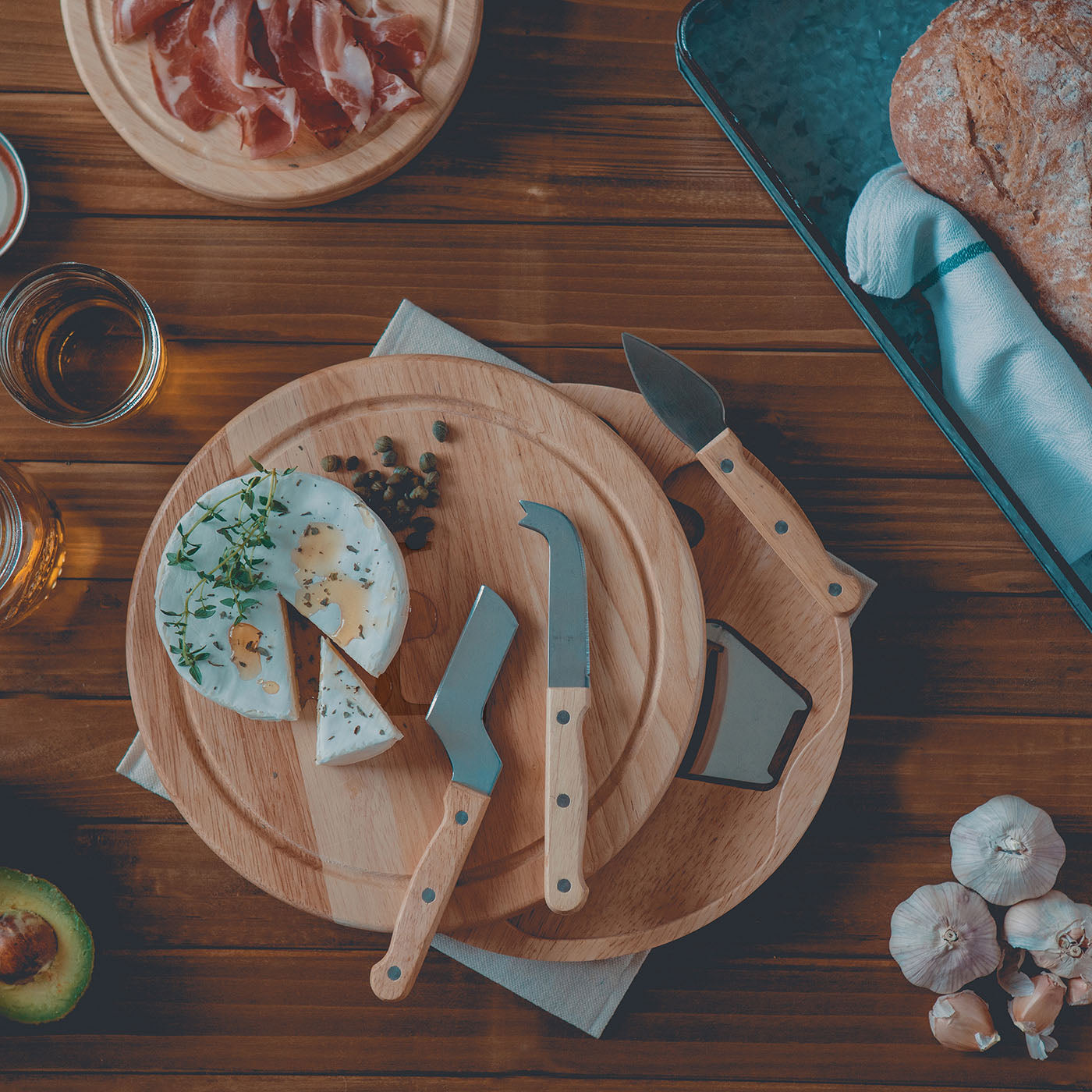Monogram - Circo Cheese Cutting Board & Tools Set
