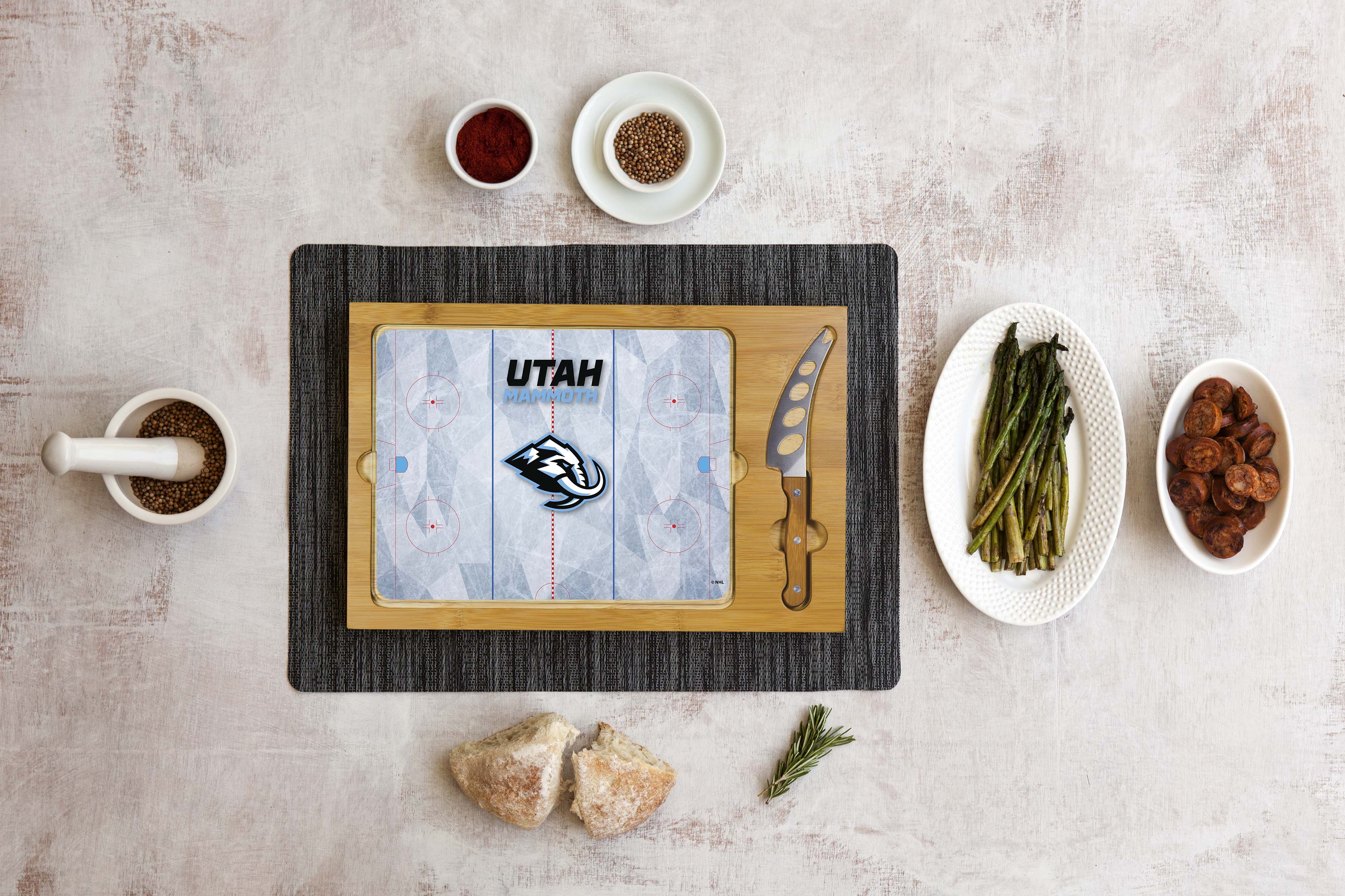 Utah Mammoth - Hockey Rink - Icon Glass Top Cutting Board & Knife Set