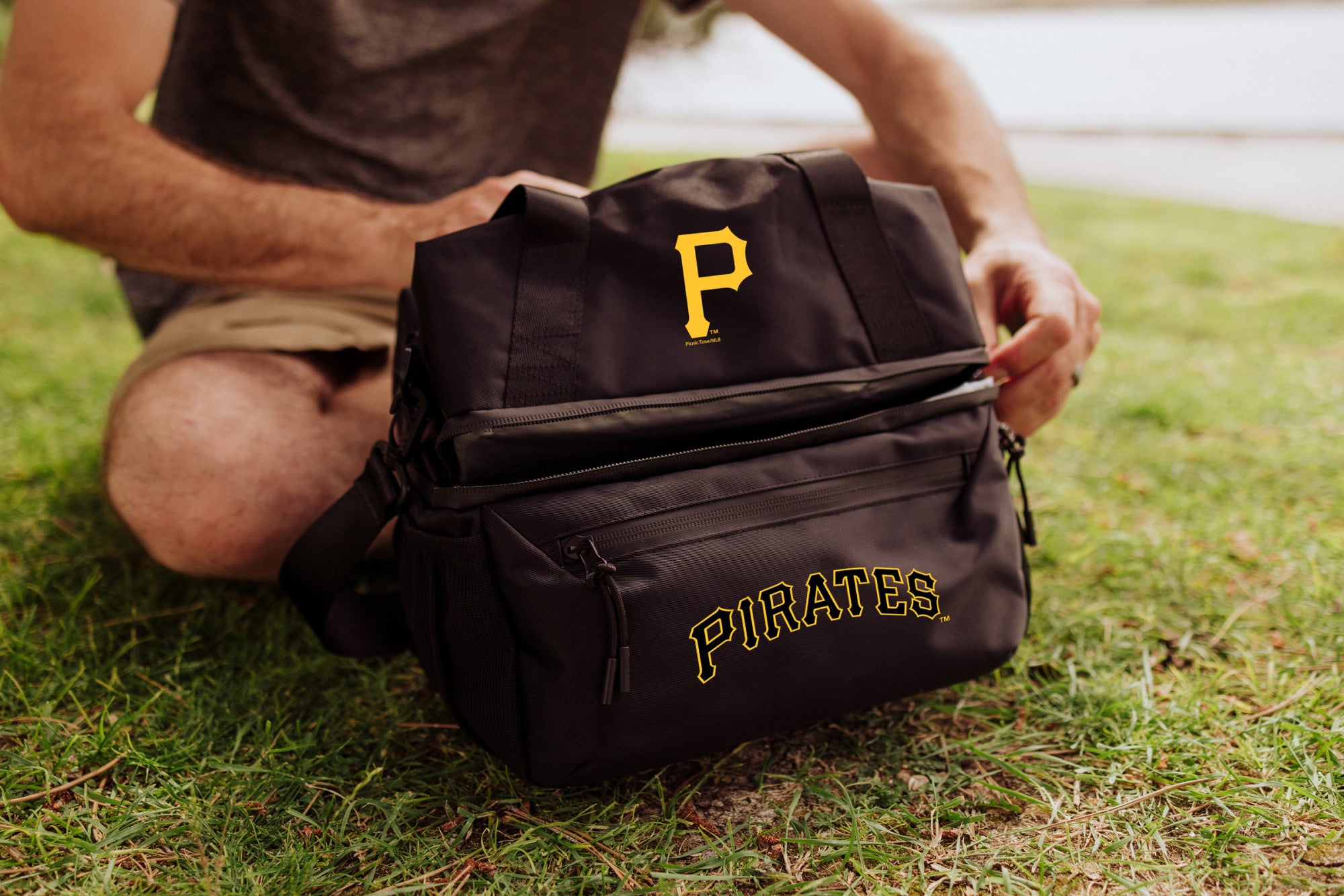 Pittsburgh Pirates - Tarana Lunch Bag Cooler with Utensils