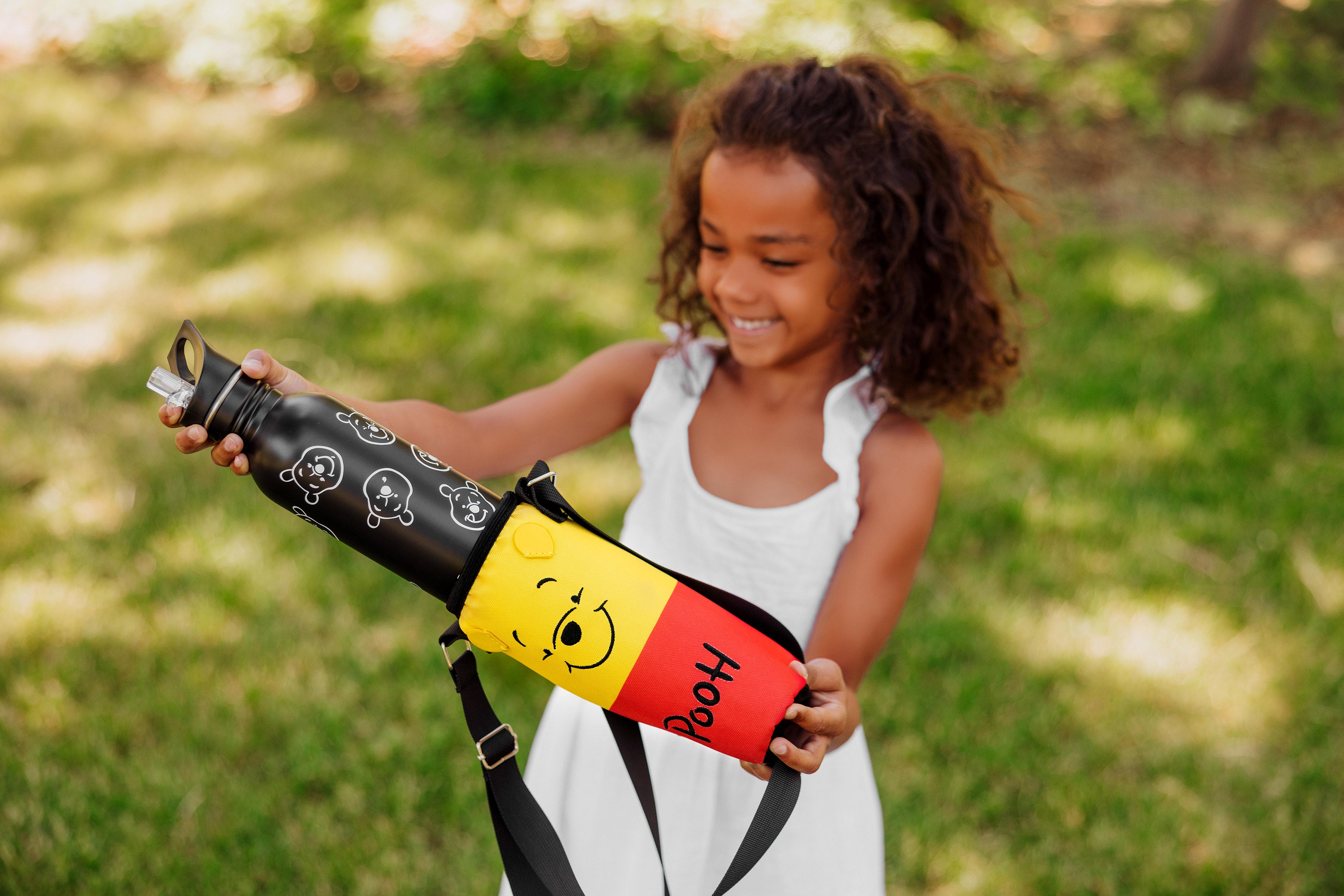 Winnie the Pooh - Winnie the Pooh Bottle Cooler with Bottle