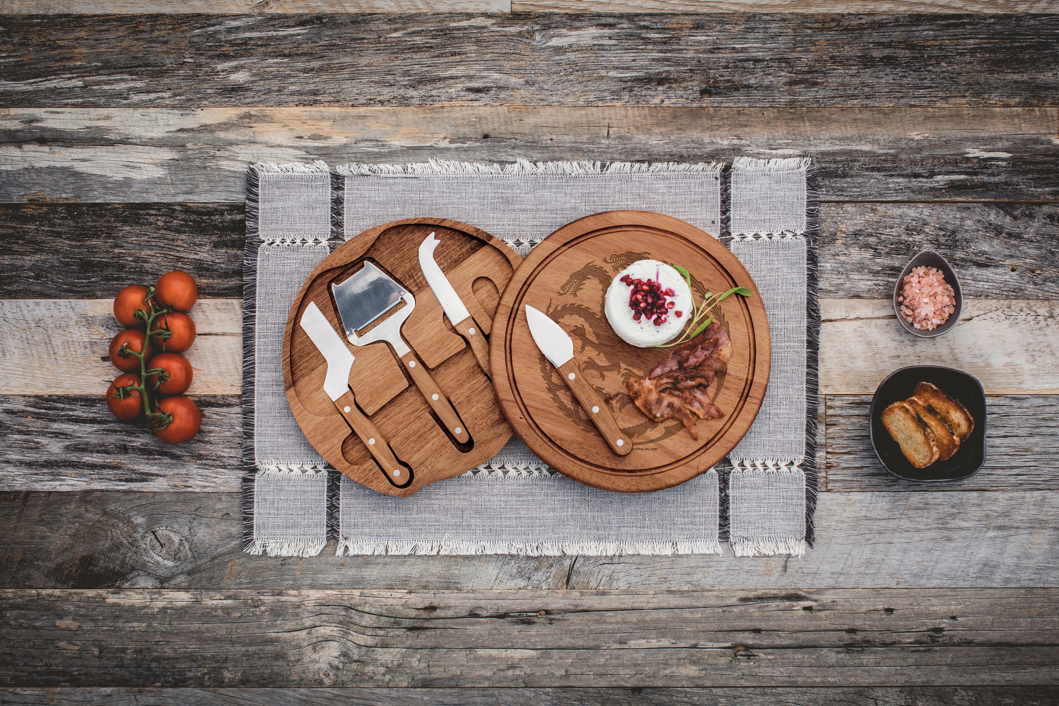 House of the Dragon - Acacia Circo Cheese Cutting Board & Tools Set