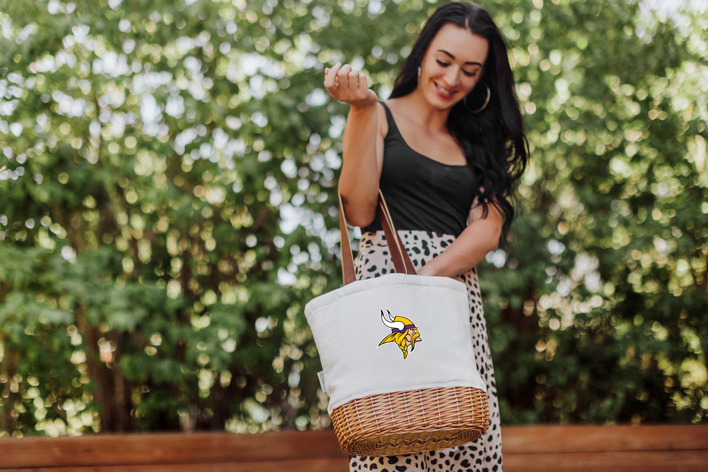 Minnesota Vikings - Pico Willow and Canvas Lunch Basket-Picnic Time Family of Brands