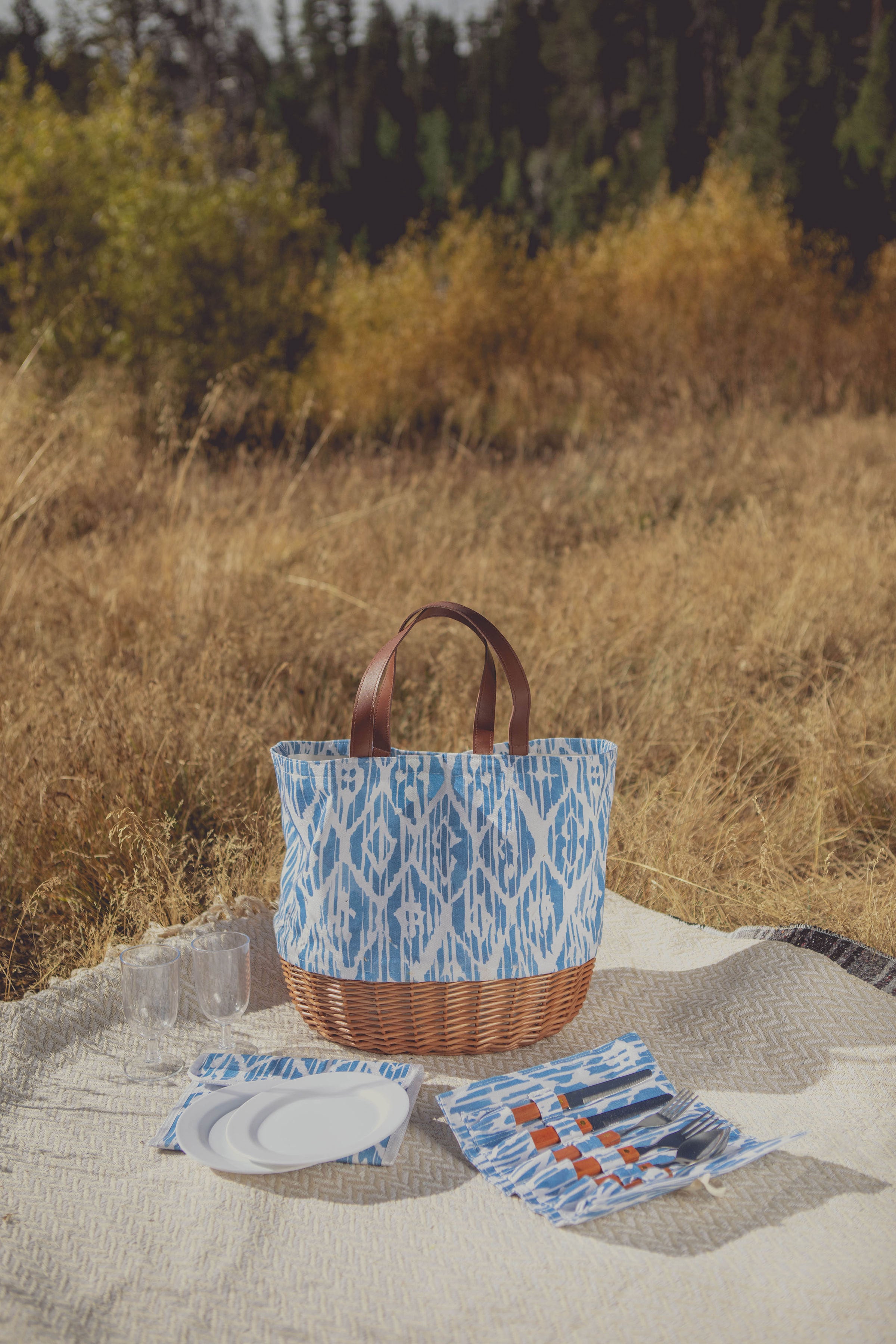 Promenade Picnic Basket-Picnic Time Family of Brands