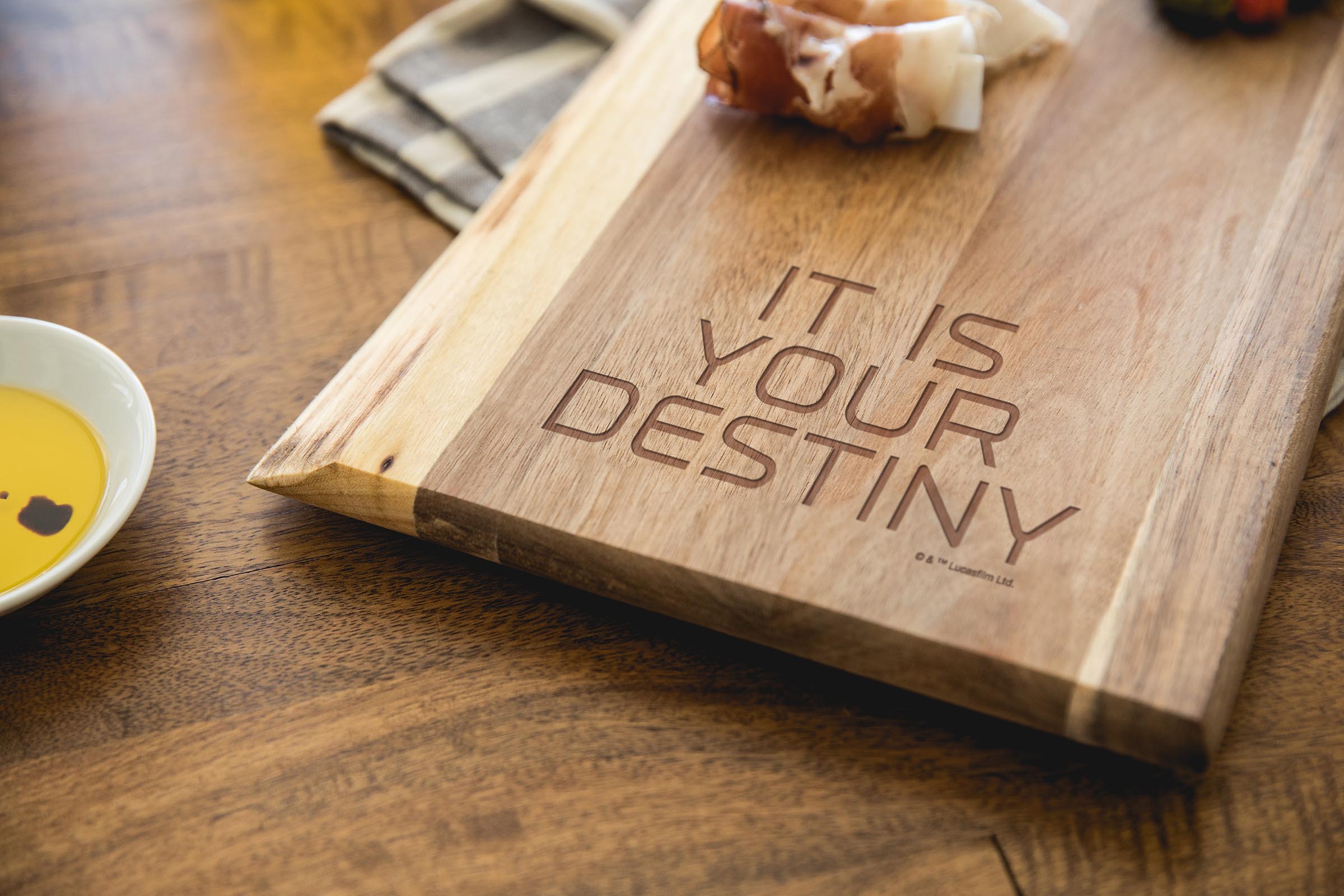 Star Wars Darth Vader - Artisan 24" Acacia Charcuterie Board