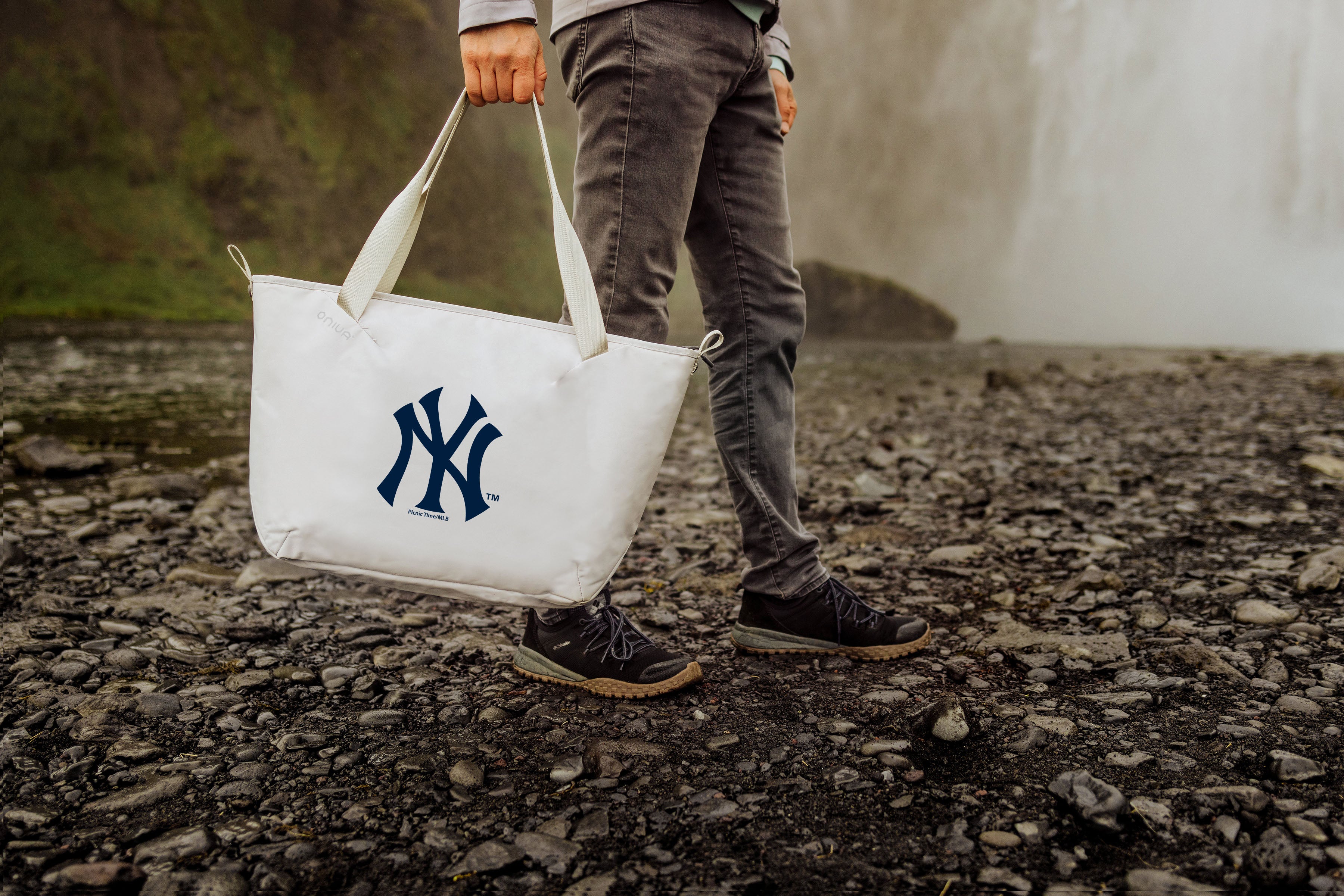 New York Yankees - Tarana Recycled Cooler Tote Bag-Picnic Time Family of Brands
