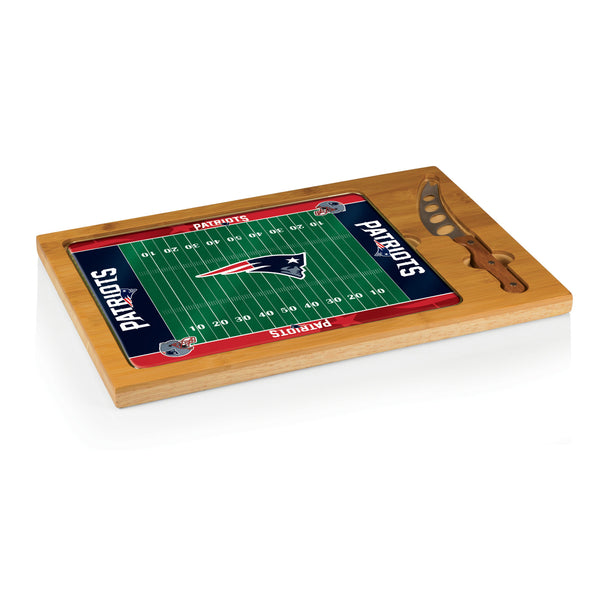 Football Field - New England Patriots - Icon Glass Top Cutting Board & Knife Set
