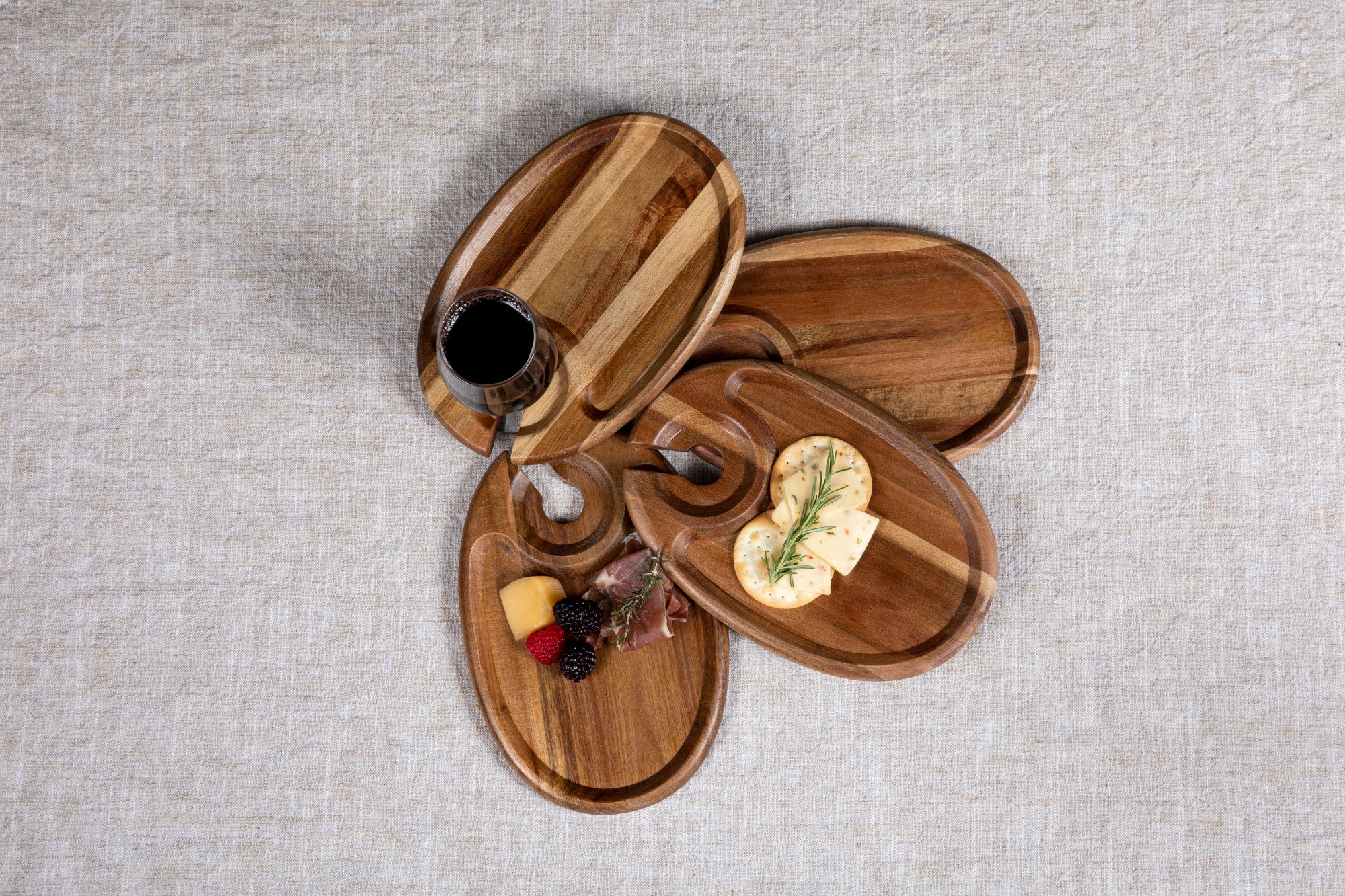 Mickey Mouse Acacia Wood Wine Plate Set - Classic & Chic – PICNIC TIME  FAMILY OF BRANDS