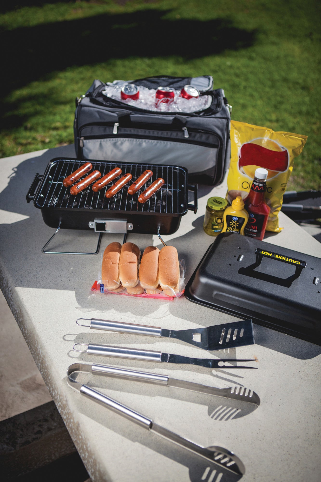 Jim Beam Portable 5 Piece Grilling Set Includes - Mini Charcoal Grill, 3 Grilling  Tools and a Cooler Bag - Bed Bath & Beyond - 22552634