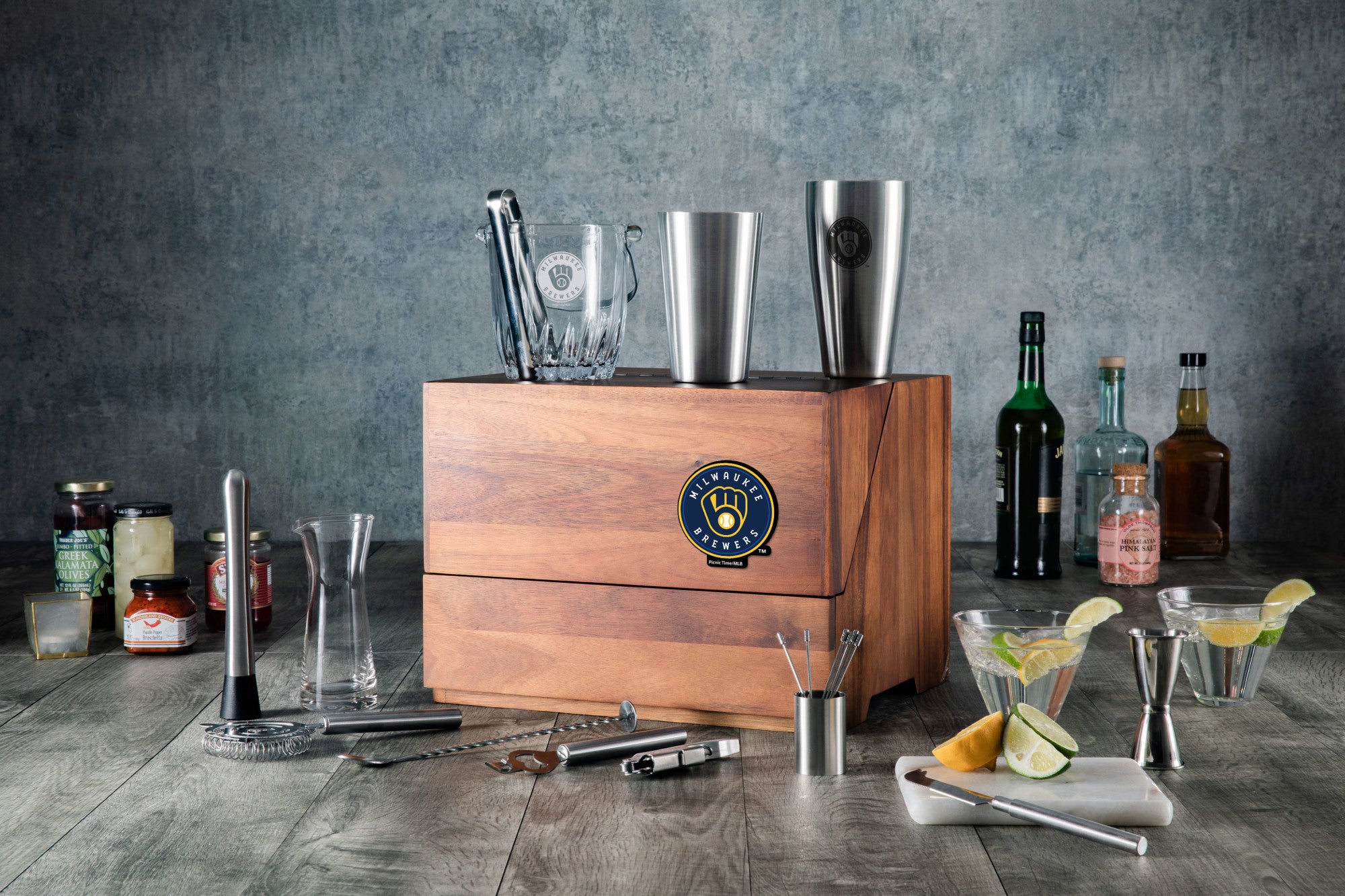 Milwaukee Brewers - Madison Acacia Tabletop Bar Set-Picnic Time Family of Brands