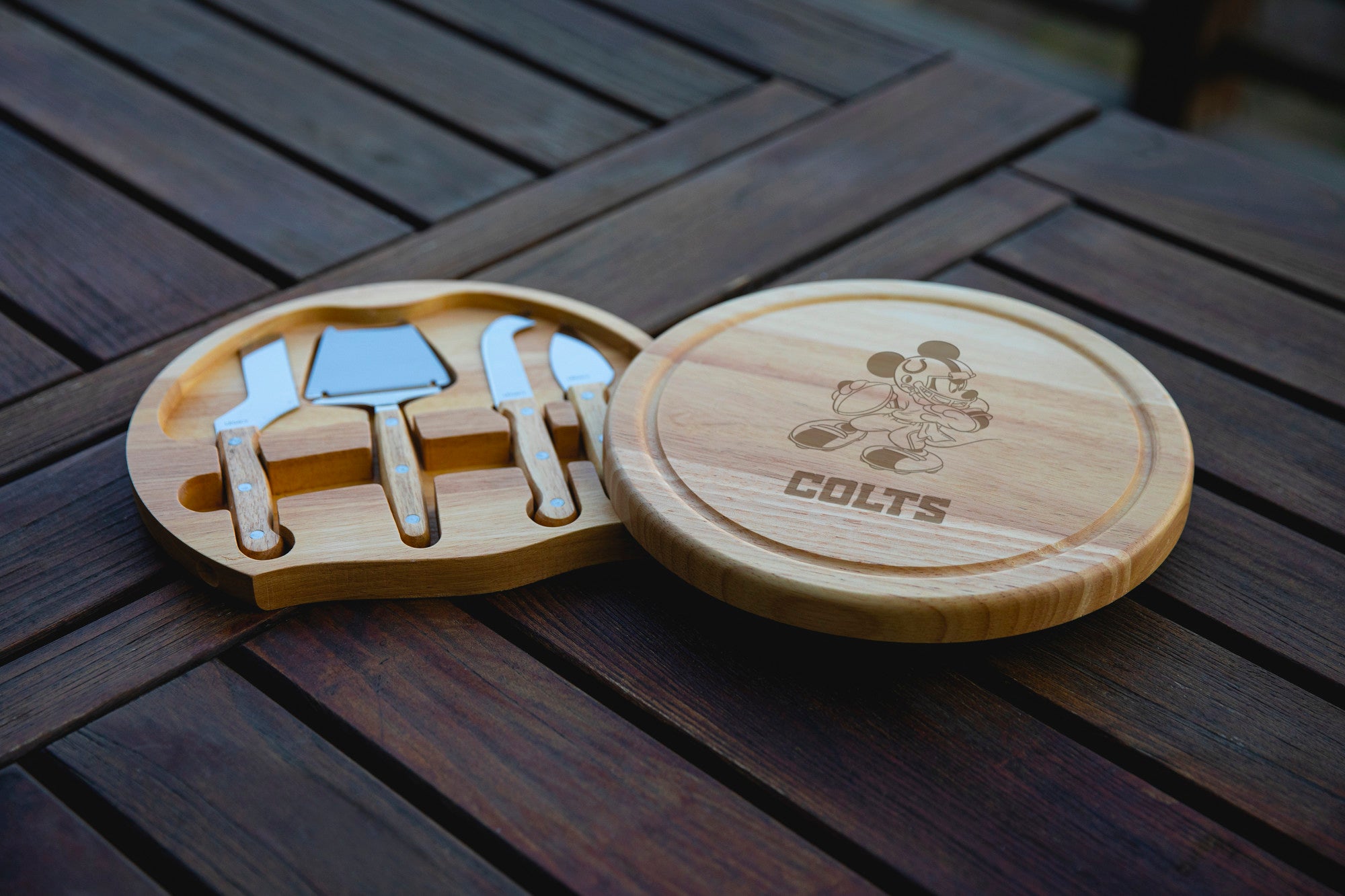 Indianapolis Colts Mickey Mouse - Circo Cheese Cutting Board & Tools Set-Picnic Time Family of Brands
