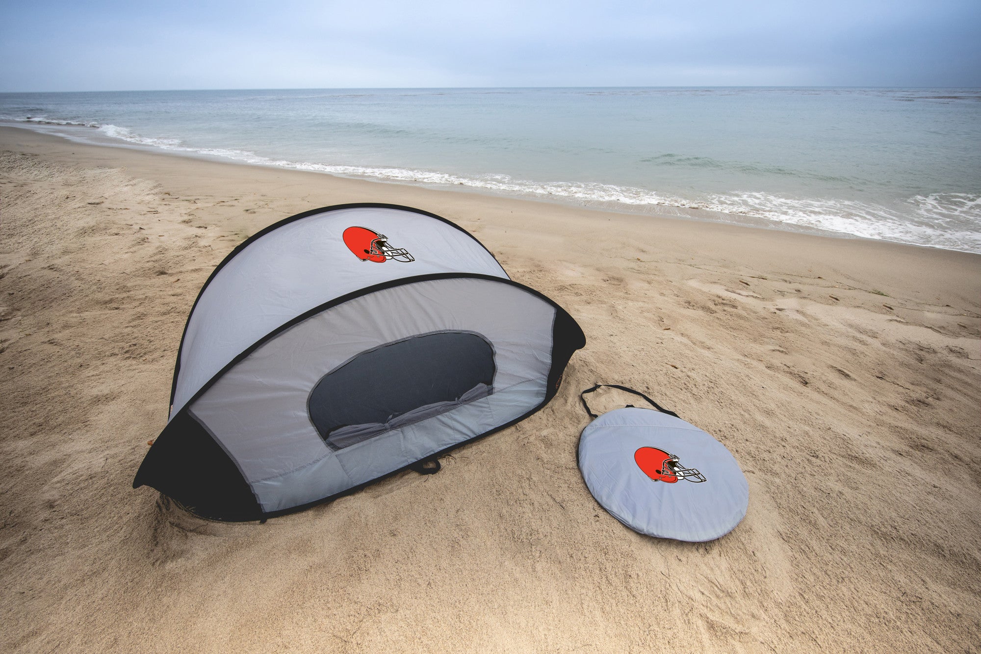 Cleveland Browns - Manta Portable Beach Tent