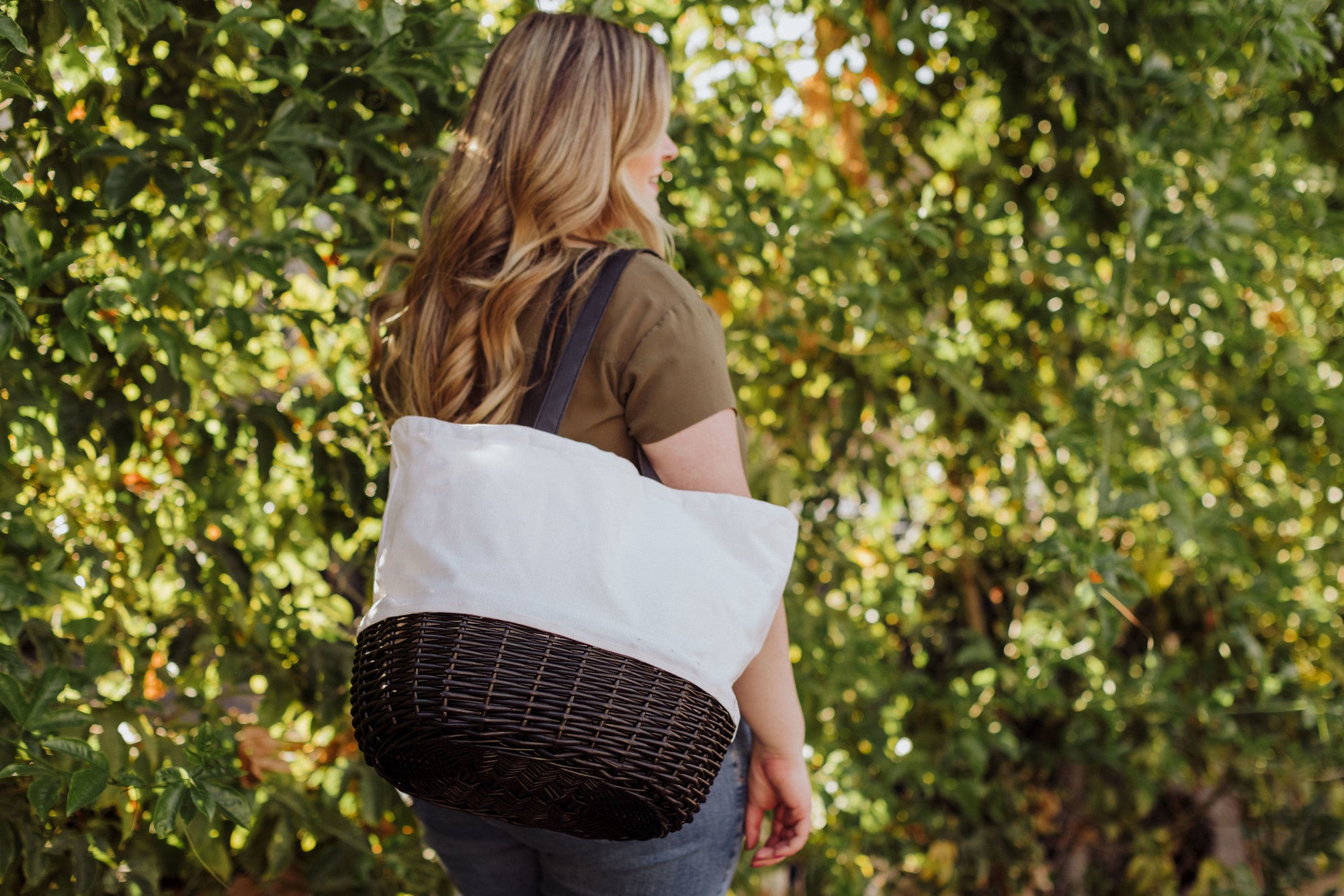 Coronado Canvas and Willow Basket Tote – PICNIC TIME FAMILY OF BRANDS