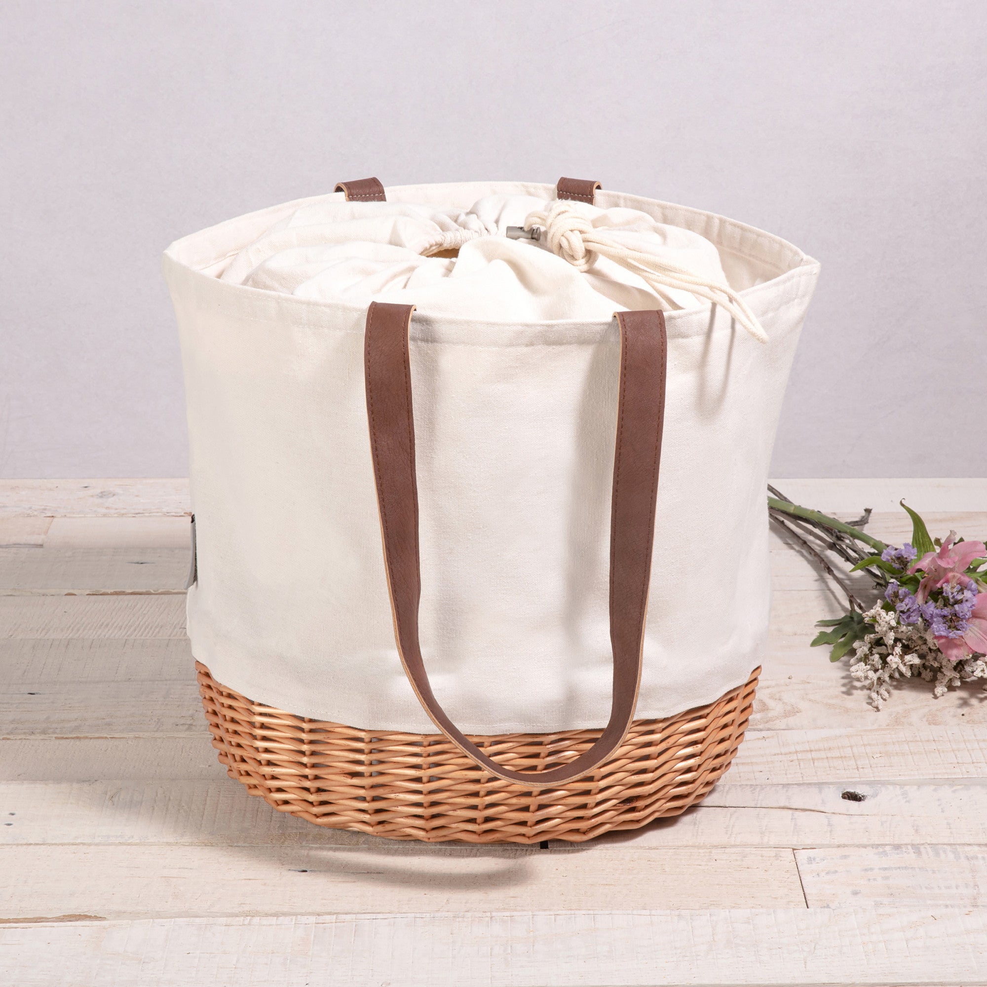 Canvas bag with rope handles. Very cute floral bag. in 2023