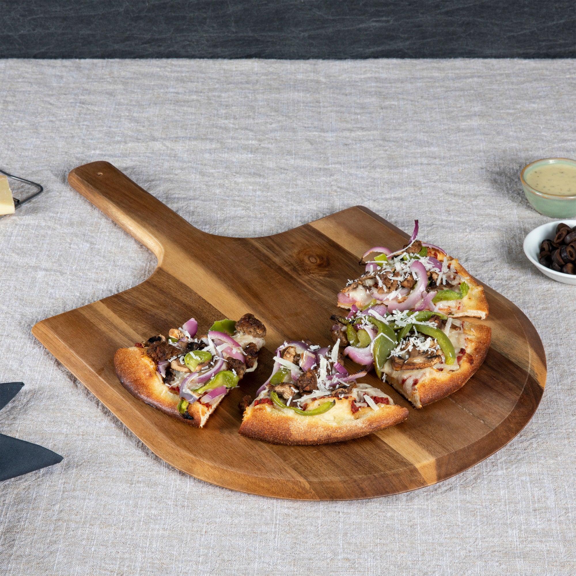 Wooden Hanging Pizza Cutting Board with Handle Pizza Serving Board  Non-stick Versatile for Making Pizza Baking Bread