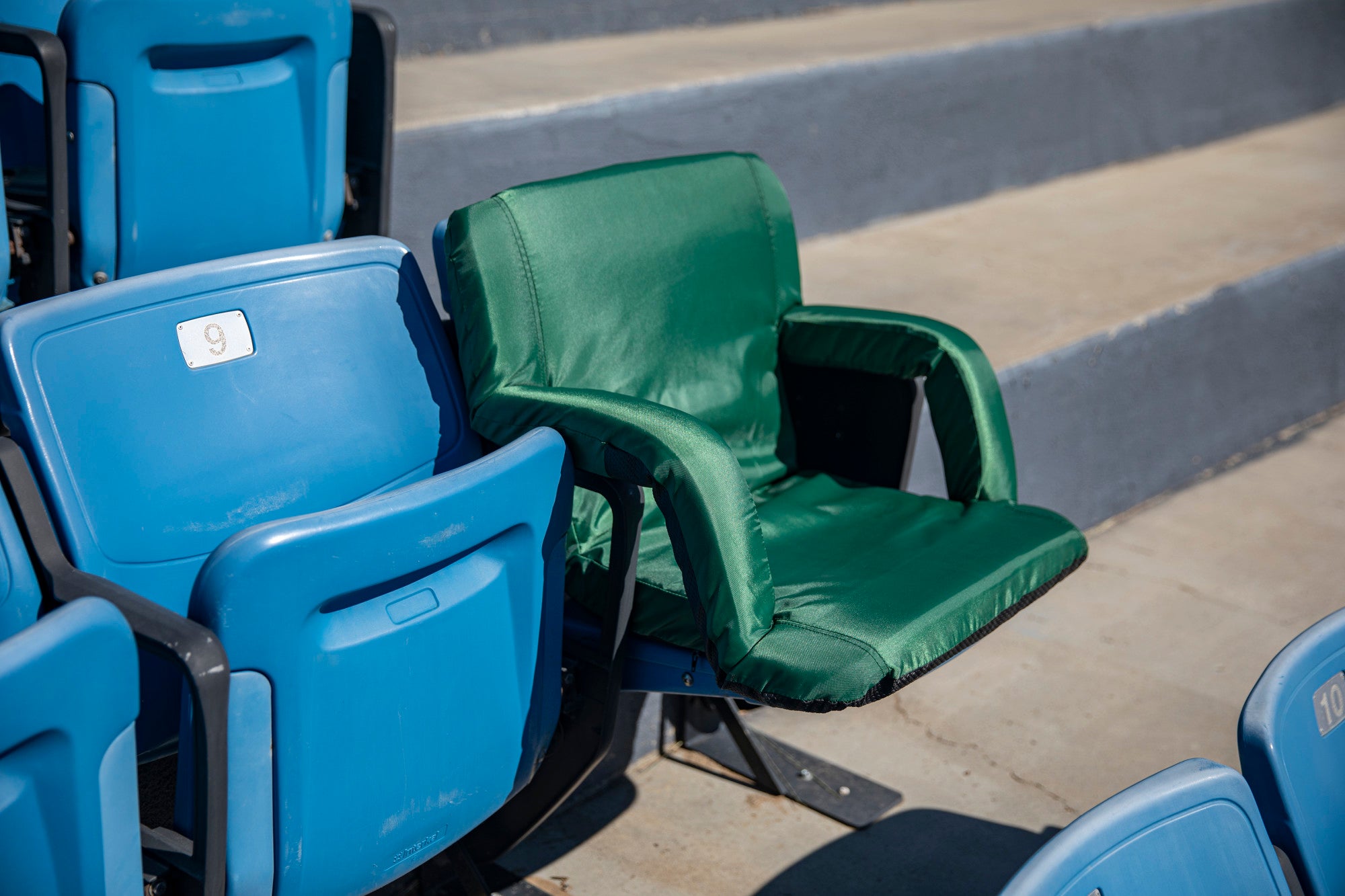 Ventura Portable Reclining Stadium Seat