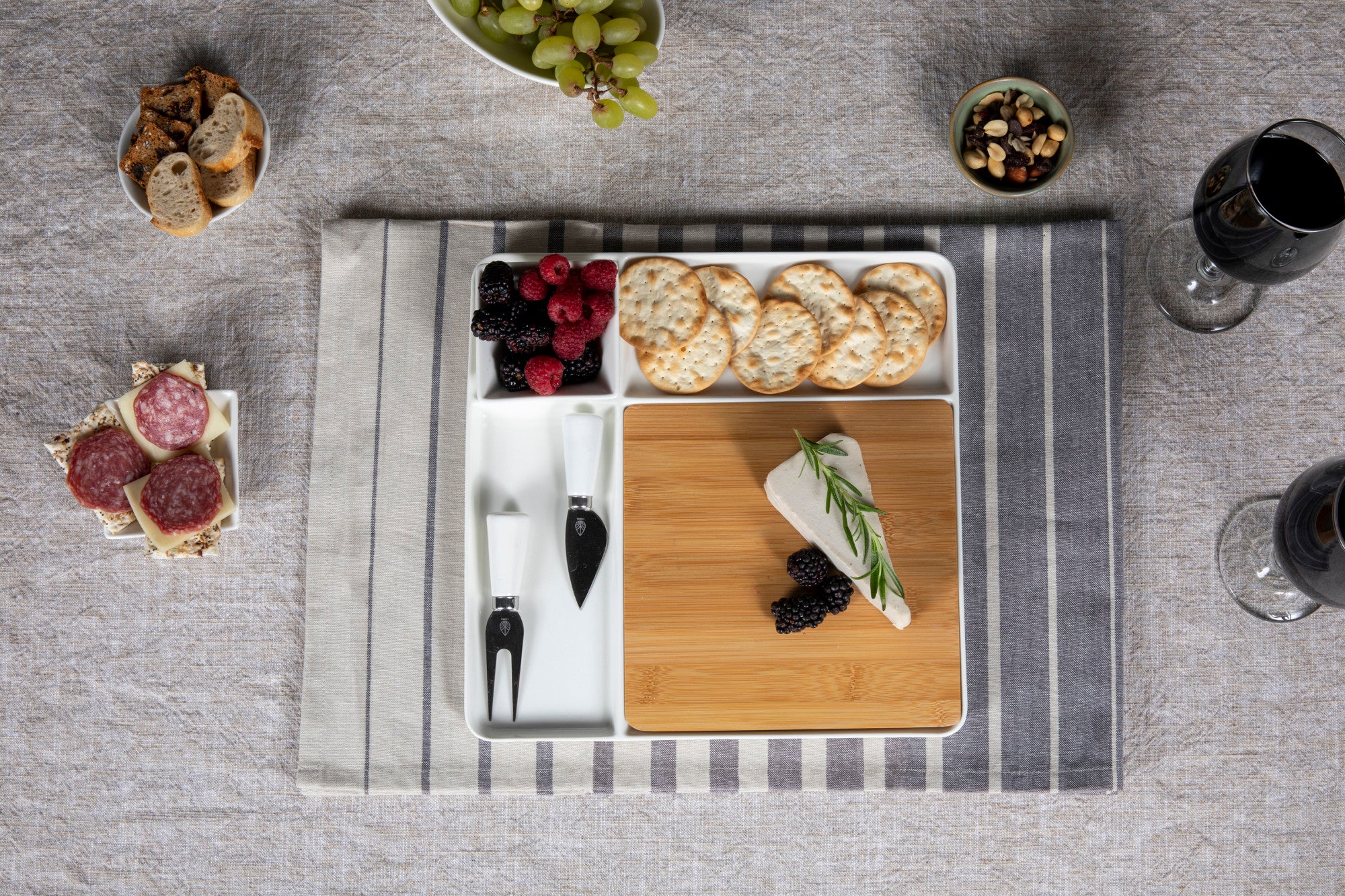 Tennessee Titans - Peninsula Cutting Board & Serving Tray